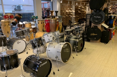İstanbul, Beyoğlu (Tünel) Davul & Perküsyon Mağazası, Fotoğraf: (3/9)