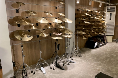 İstanbul, Beyoğlu (Tünel) Davul & Perküsyon Mağazası, Fotoğraf: (7/9)