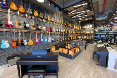 İzmir, Mavişehir (Karşıyaka) Mağazası, Fotoğraf: (1/2)